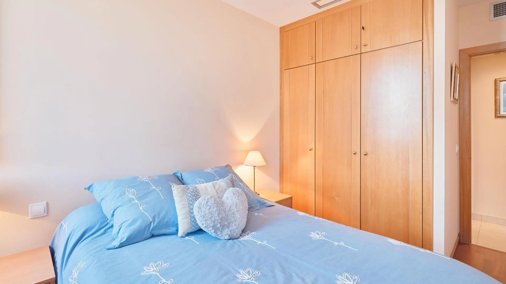 Eden Rentals Altavista Suites Apto Torre 1 Santa Cruz de Tenerife Spanien