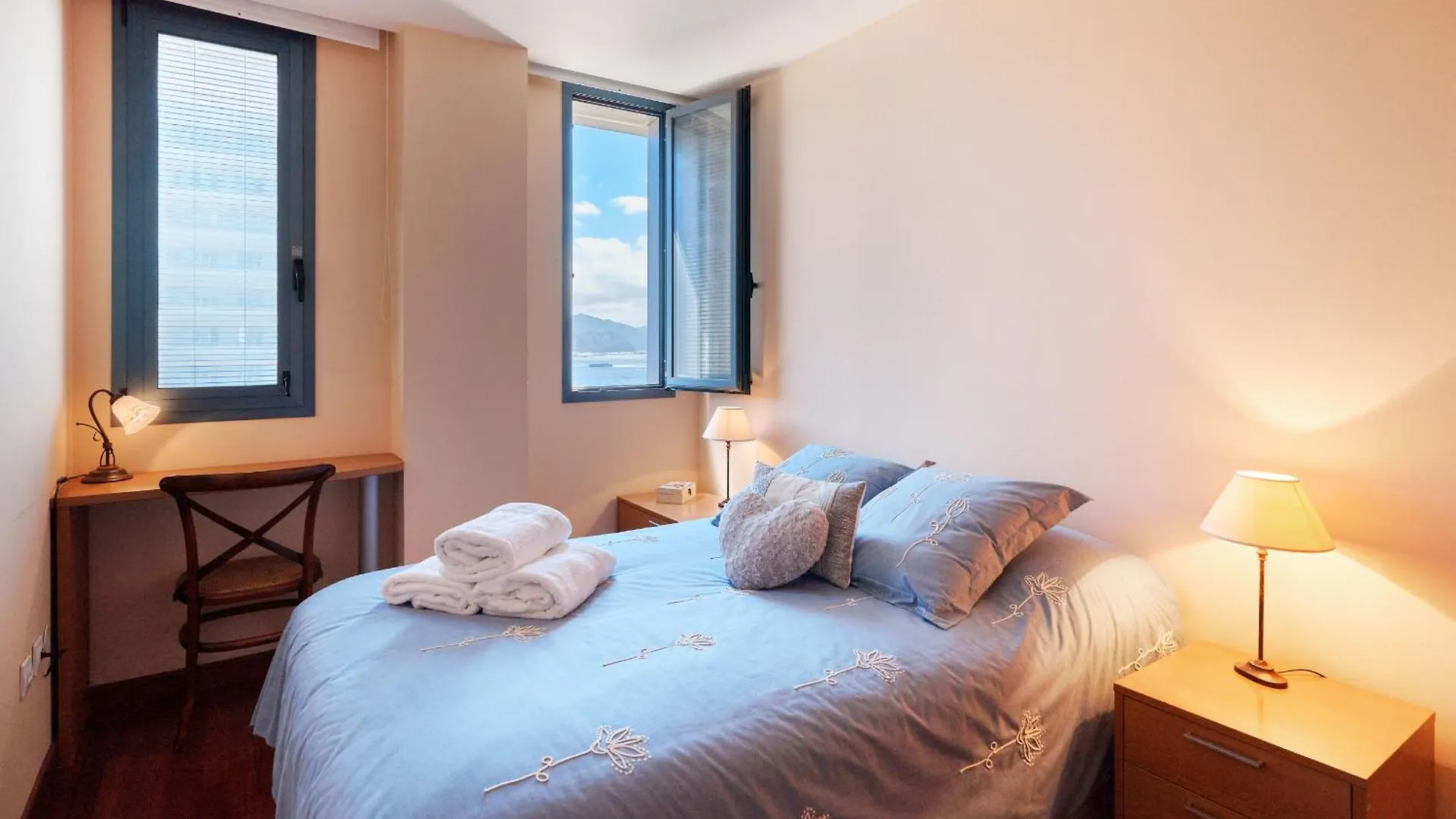 Eden Rentals Altavista Suites Apto Torre 1 Santa Cruz de Tenerife